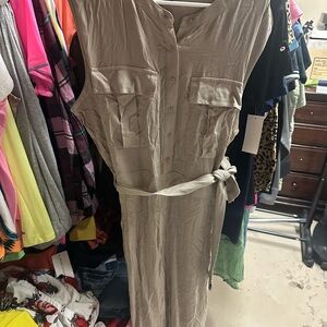 Simply Vera‎ Vera Wang Tan Button-Up Top